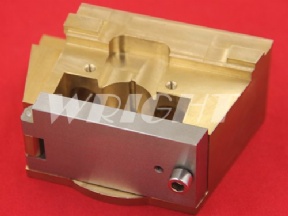 X182B893H01 M600-1 Mitsubishi upper dies guide block with door